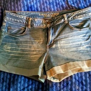 American Eagle Midi Jean shorts 18s